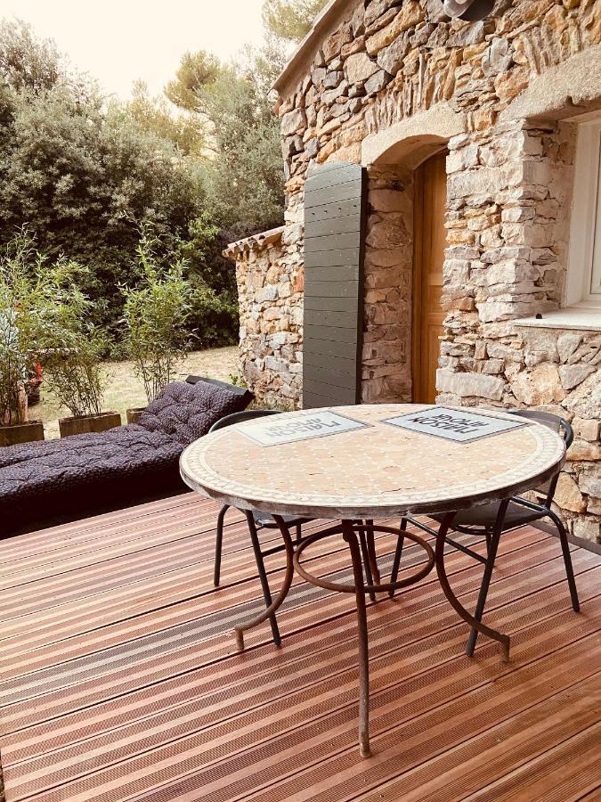 Hotel Les Cabanons Sainte Victoire Zewnętrze zdjęcie