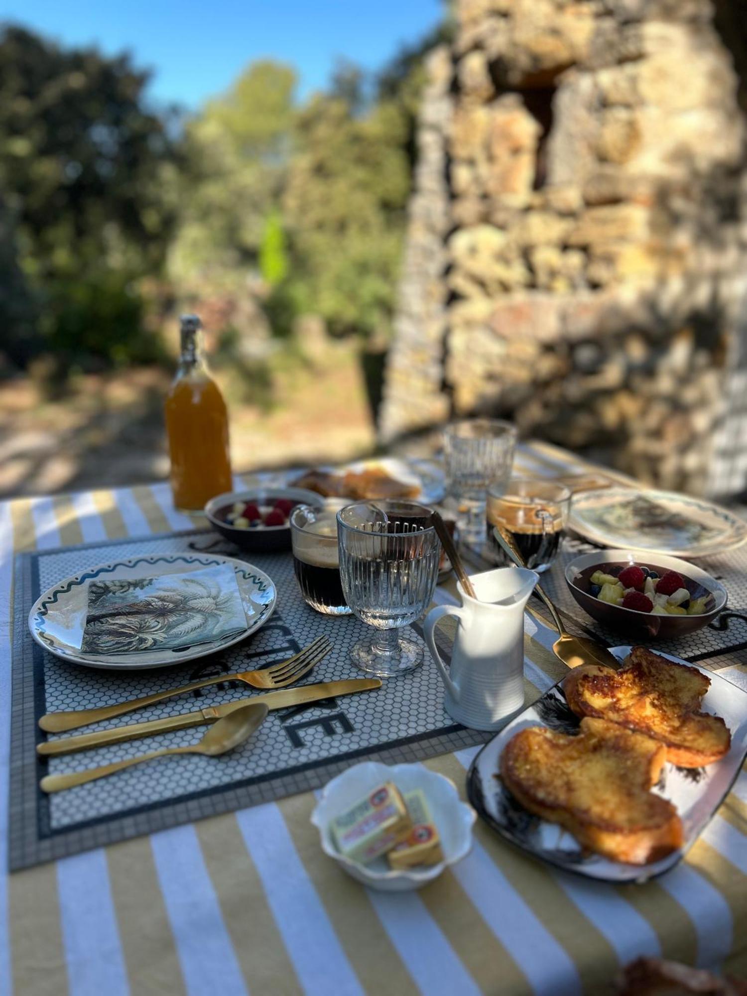 Hotel Les Cabanons Sainte Victoire Zewnętrze zdjęcie